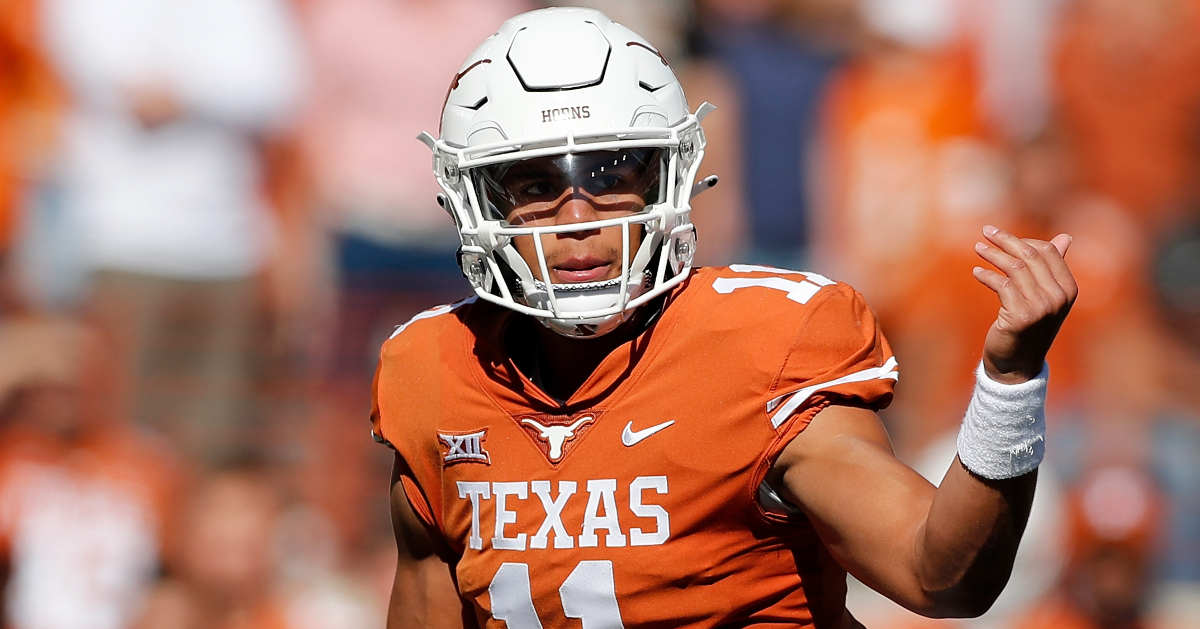 Texas quarterback Casey Thompson enters the transfer portal