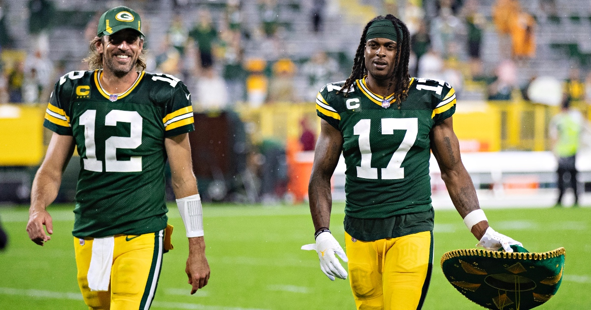 Aaron Rodgers discusses Davante Adams' absence; WR Allen Lazard on COVID-19  list, out Thursday