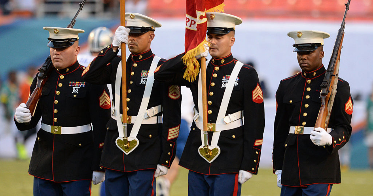 Dallas Cowboys honor three special World War II veterans prior to Sunday's  game