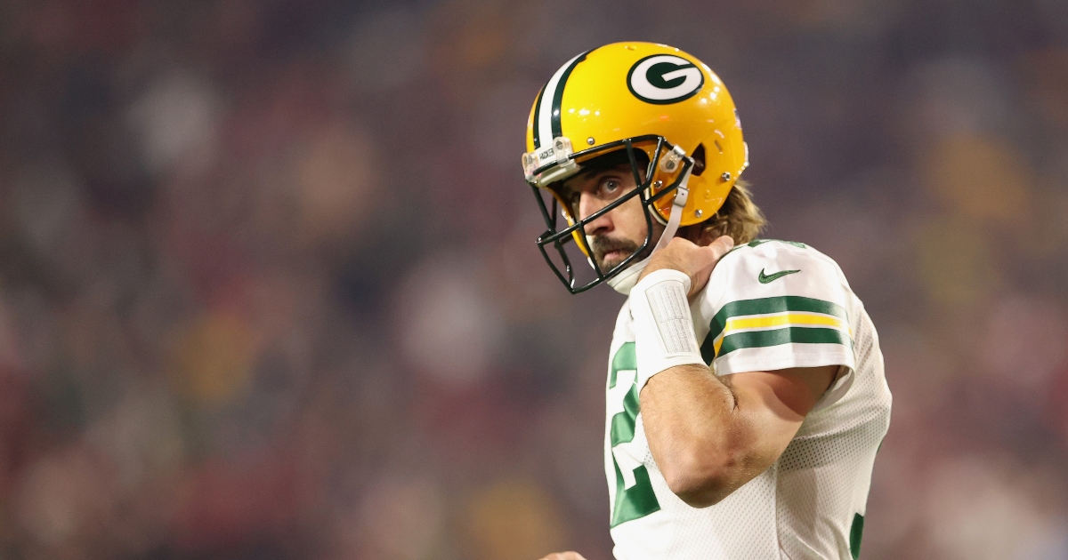 Packers QB Aaron Rodgers, who said he was 'immunized,' reportedly