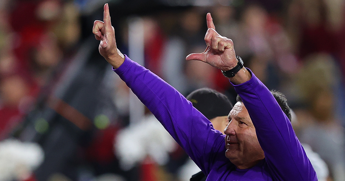 WATCH: Ed Orgeron confronts Alabama fan for greeting him with 'Roll Tide'