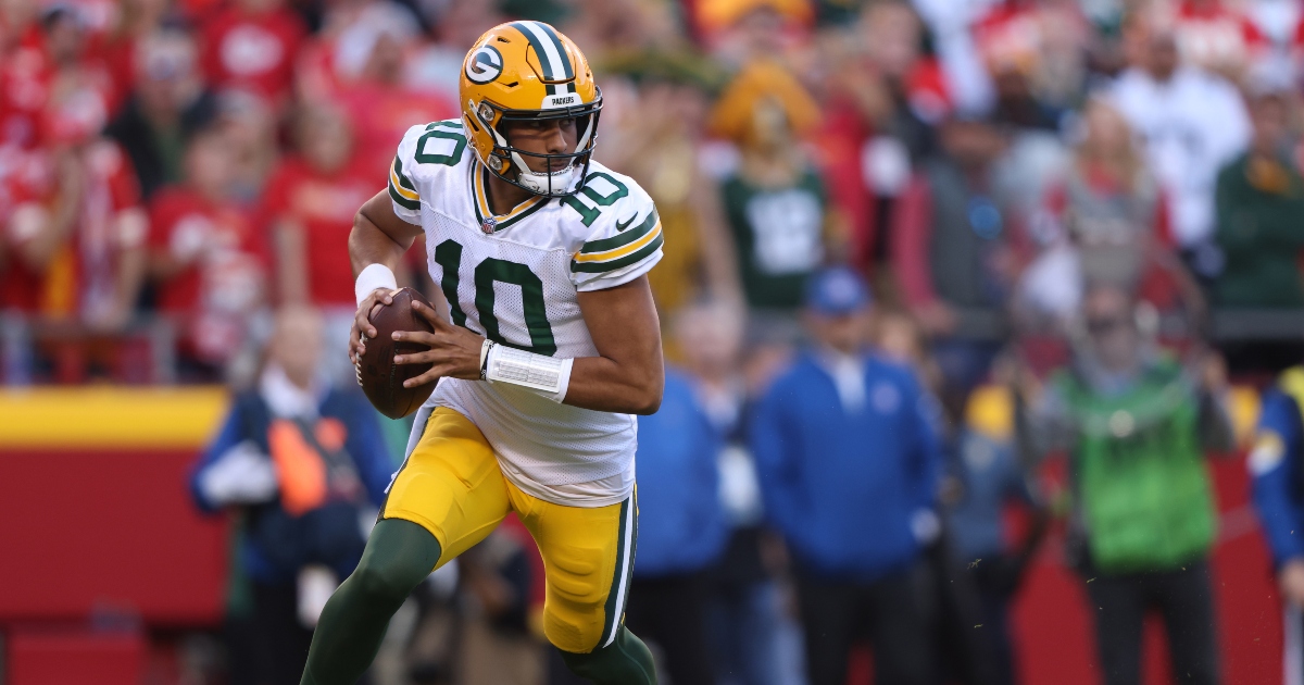 Packers make quarterback decision with Jordan Love and Aaron