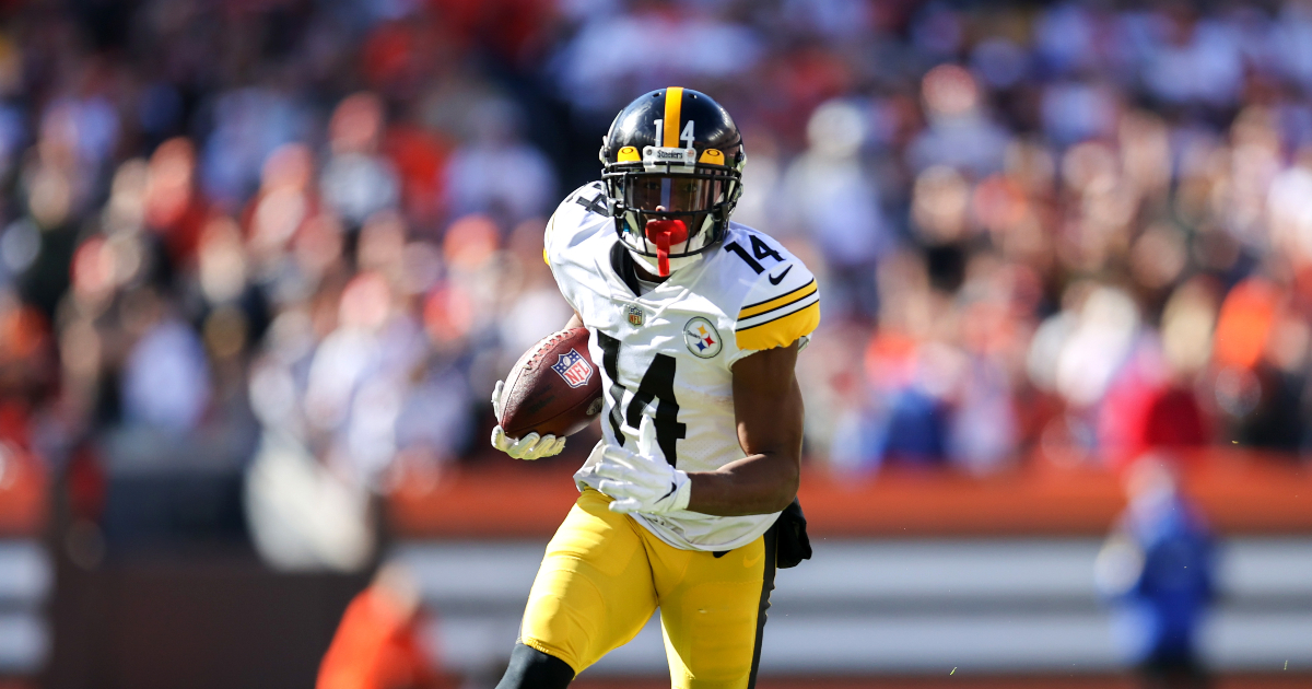 Chris Boswell of the Pittsburgh Steelers kicks a field goal as punter  News Photo - Getty Images