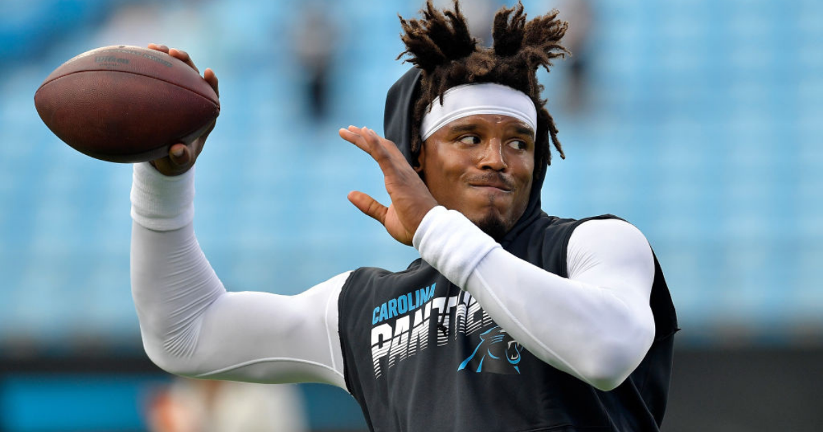 Cam Newton agrees to contract with Panthers