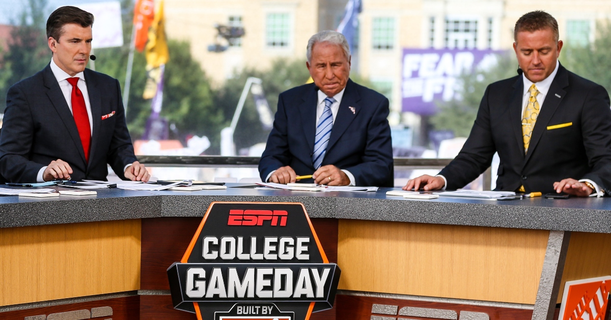 College GameDay reveals 'Top Gun Maverick' star as celebrity guest