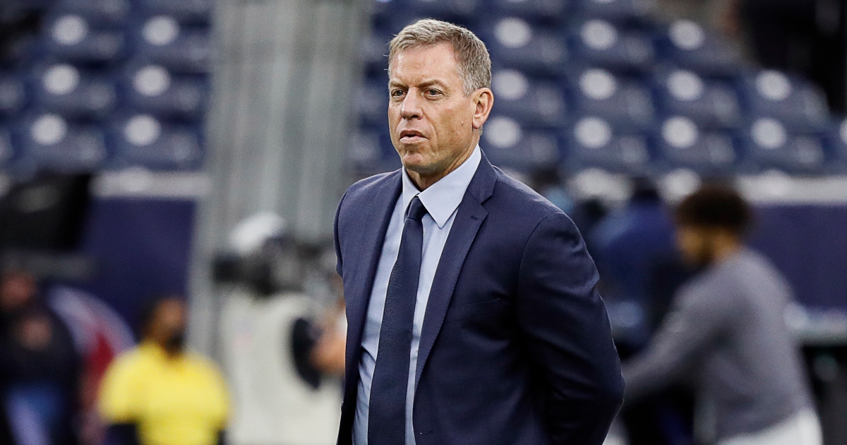 Troy Aikman calls out UCLA over empty Rose Bowl