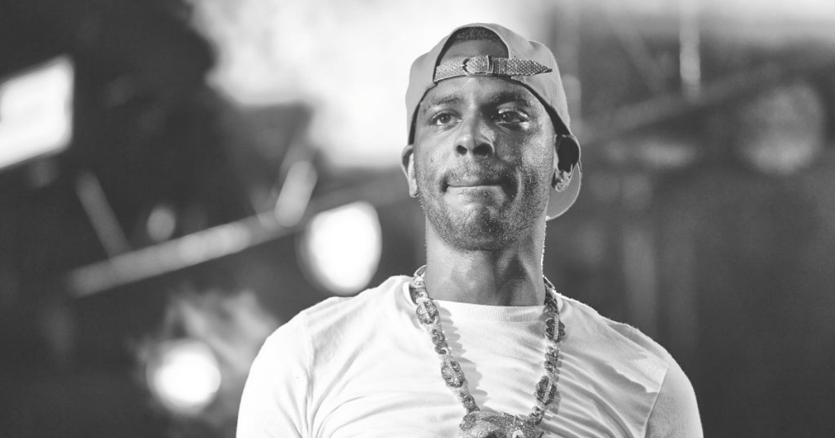 DeionSanderssendsprayerkilledMemphisrapperYoungDolphJackson