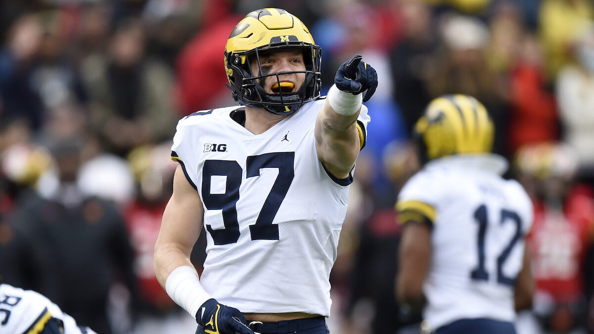 Michigan's Aidan Hutchinson wins Lombardi Award