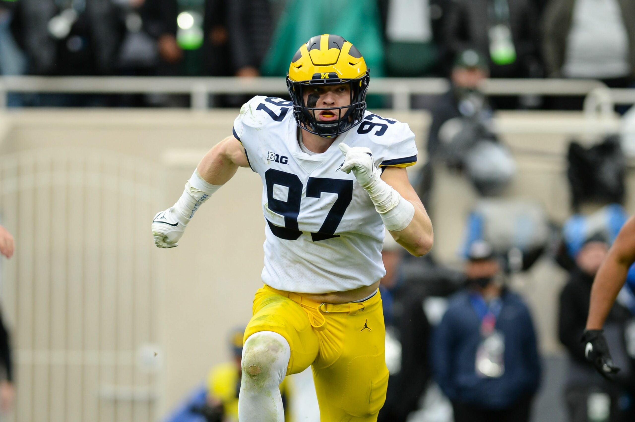 Aidan Hutchinson tops Mel Kiper's first 2022 NFL mock draft; David Ojabo  cracks top 10 