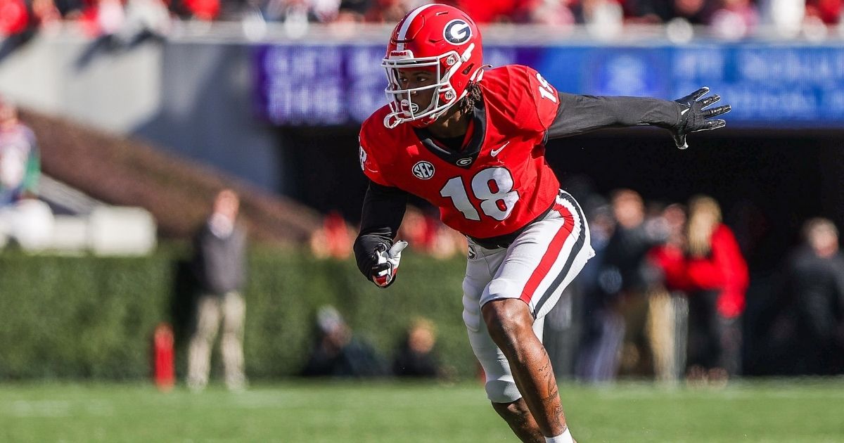 Georgia football sees epic guest star in the Dawg Walk