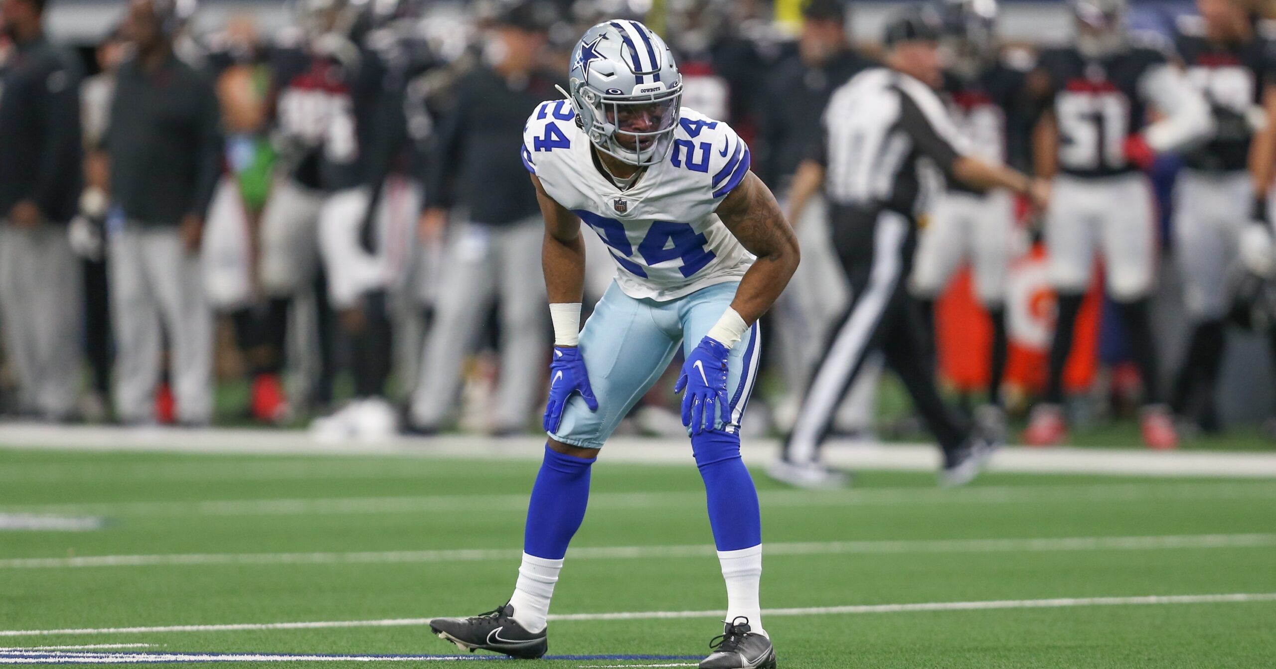 Oakland Raiders: Dallas Cowboys Trying To Poach A Pass Rusher?