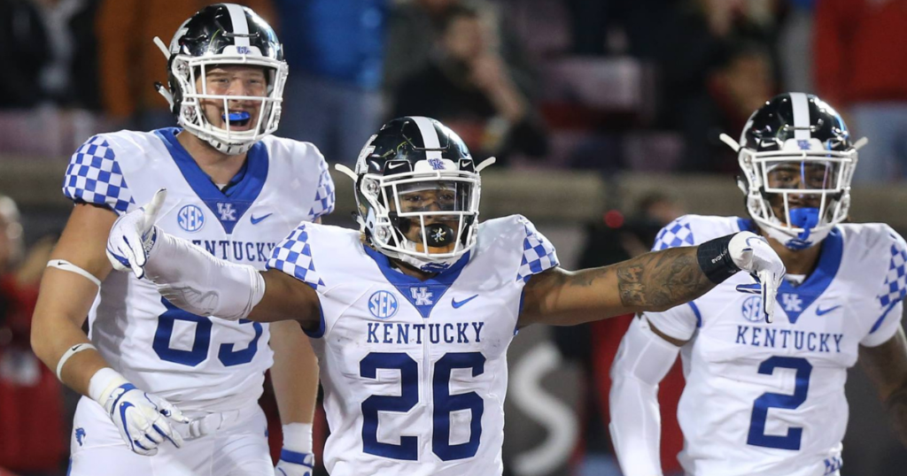 kentucky-louisville-uniform-combination-governors-cup