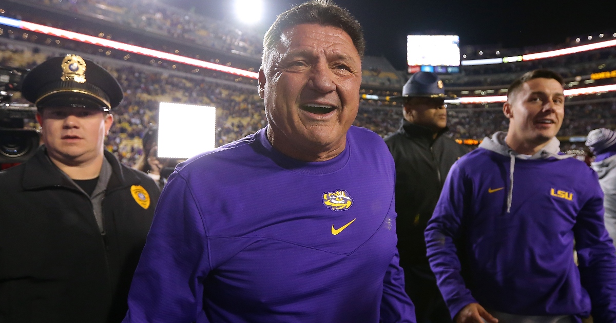 LOOK: Ed Orgeron makes surprise appearance at Notre Dame football