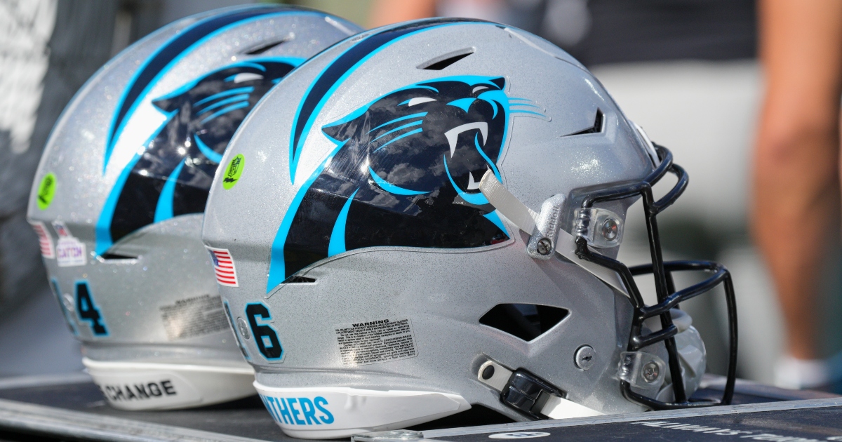 Frankie Luvu of the Carolina Panthers blocks the punt kick return by  News Photo - Getty Images