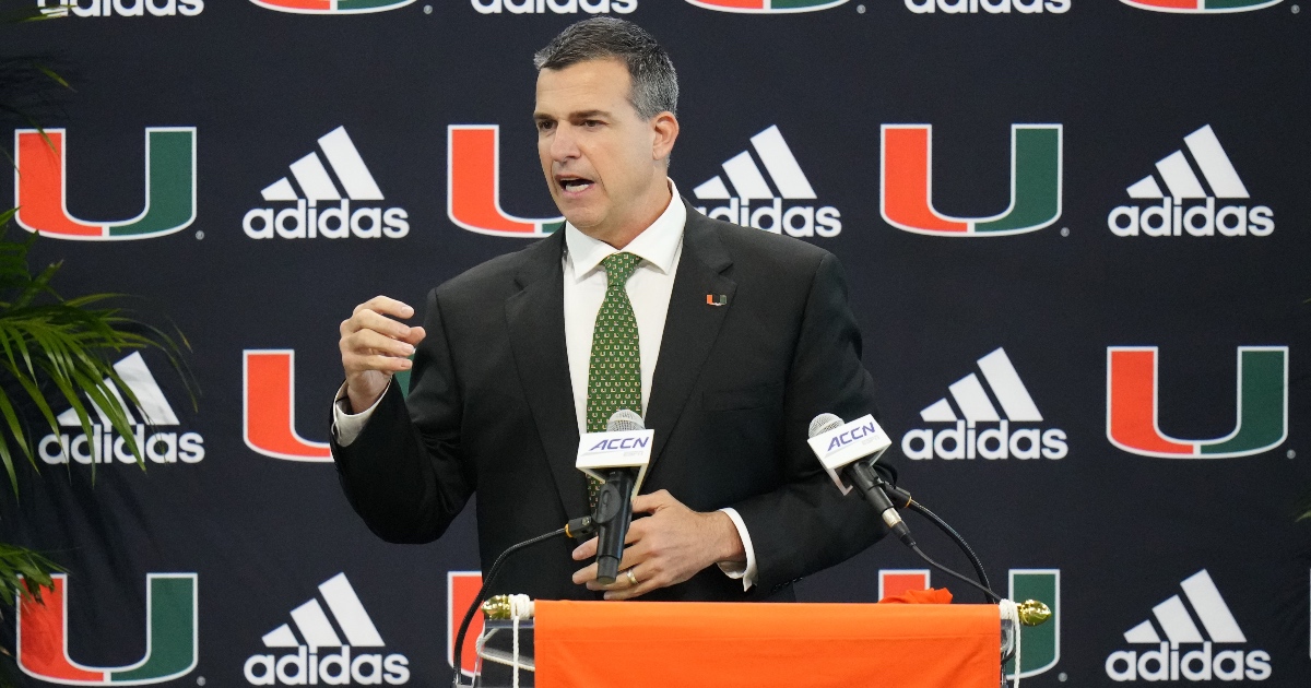 Miami officially announces new defensive line coach