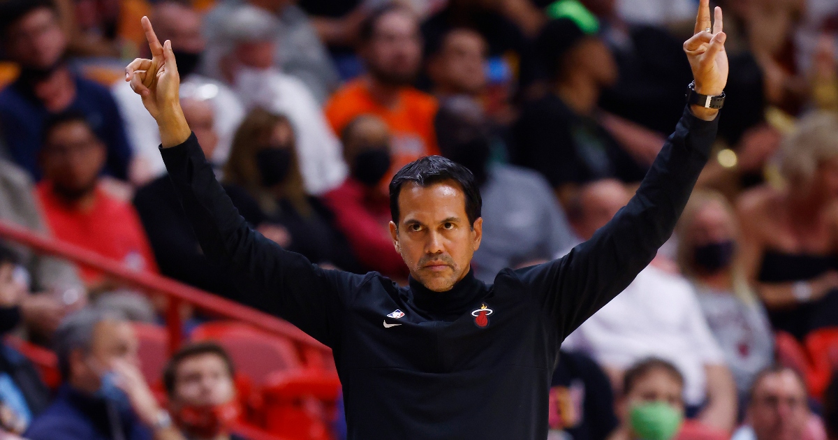 WATCH: Miami Heat coach Erik Spoelstra praises Michigan basketball