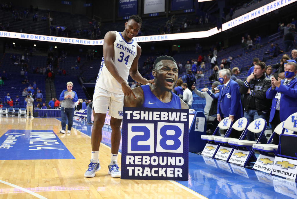 Kentucky beats Louisville: Everything to know from thriller in Rupp Arena -  A Sea Of Blue