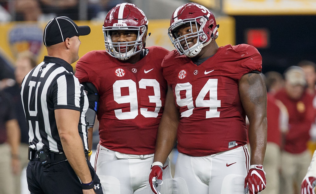 Watch former Alabama football teammates Allen and Payne get into