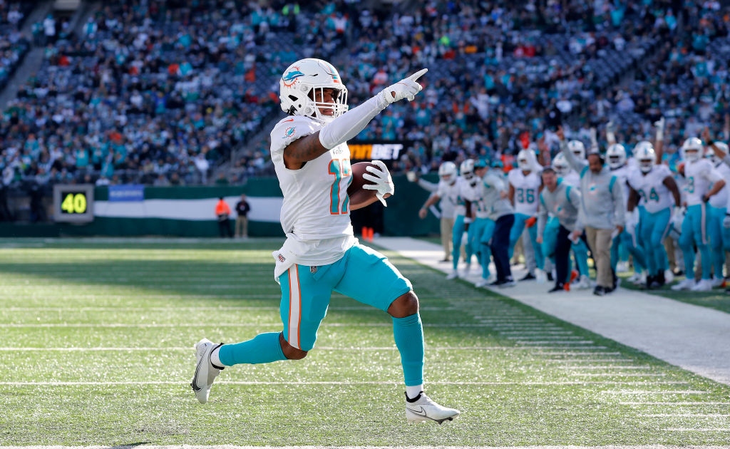 Jaylen Waddle touchdown dance, explained: How Dolphins WR's penguin  celebration became a fun NFL trend