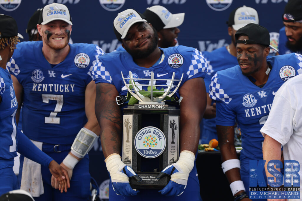 2022 NFL Draft profile: Marquan McCall, UK defensive line