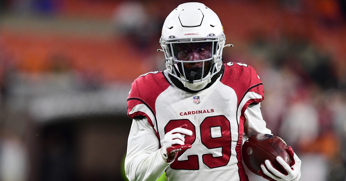 Arizona Cardinals running back Jonathan Ward (29) makes a catch in front of  Cardinals safety Deionte Thompson (22) during NFL football training camp  practice, Monday, Aug. 2, 2021, in Glendale, Ariz. (AP