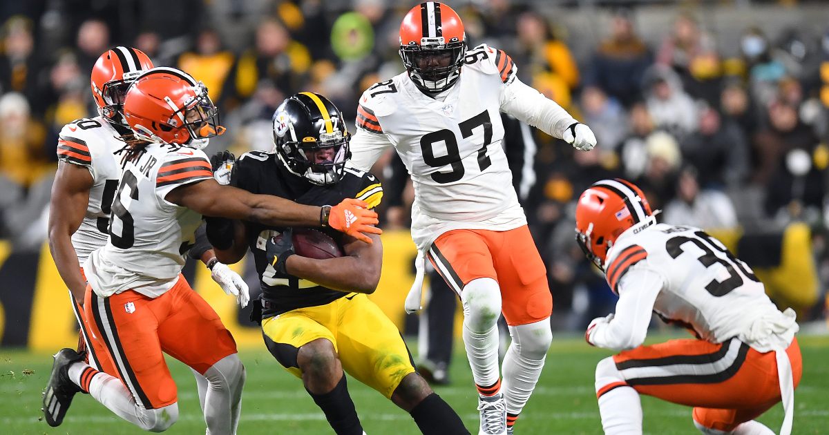 Steelers' Najee Harris breaks Franco Harris' franchise rookie rushing  record during 'MNF' 