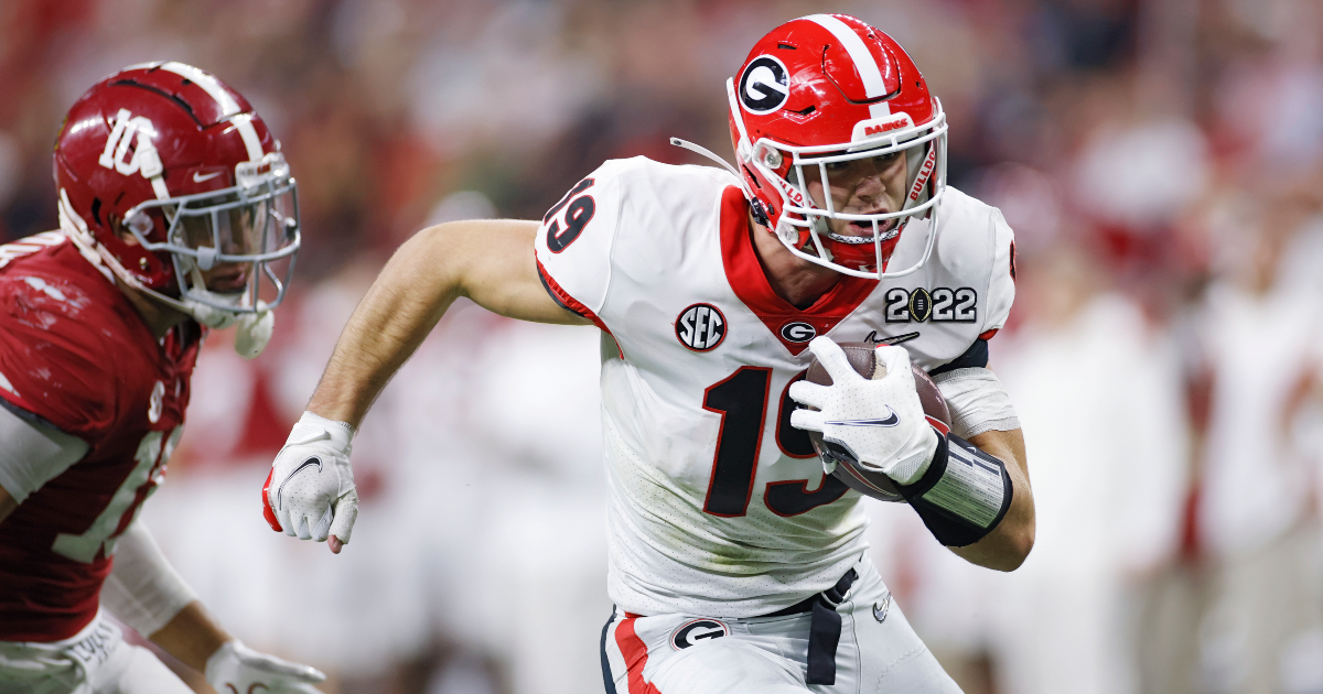 Georgia's Brock Bowers wins FWAA Freshman of the Year Award