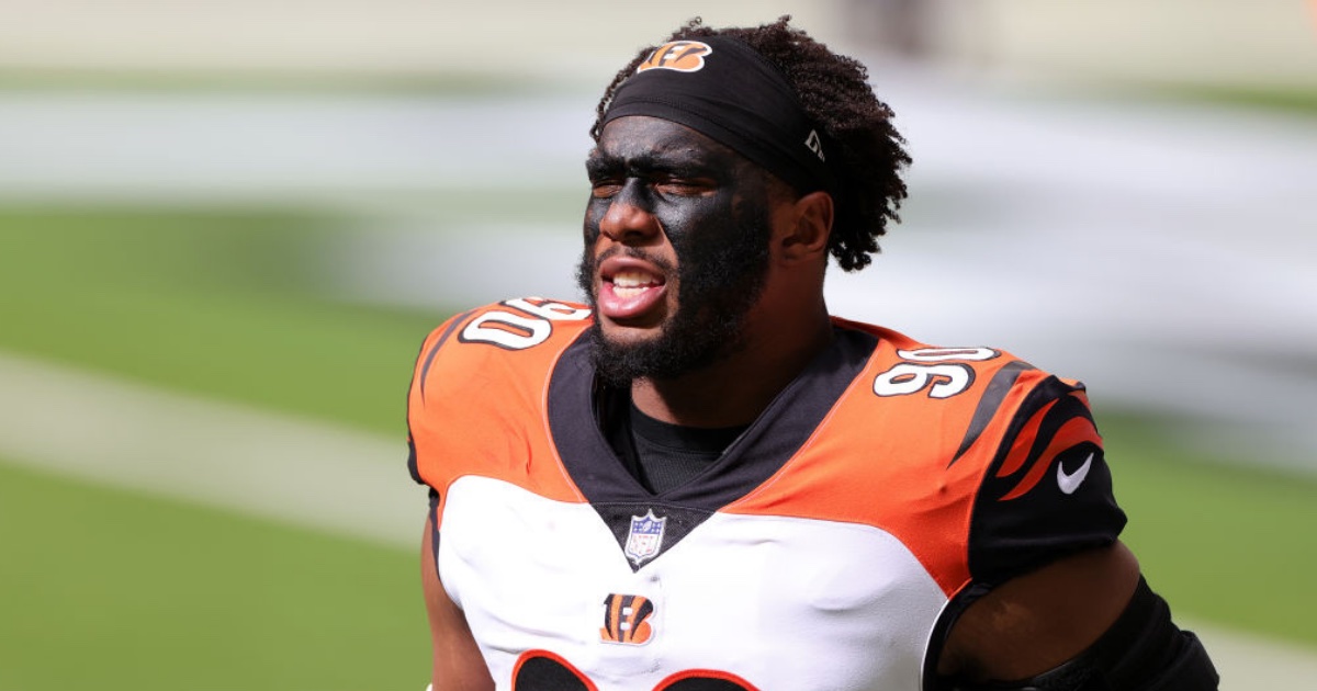 Bengals elevate two players to active roster ahead of Wild Card