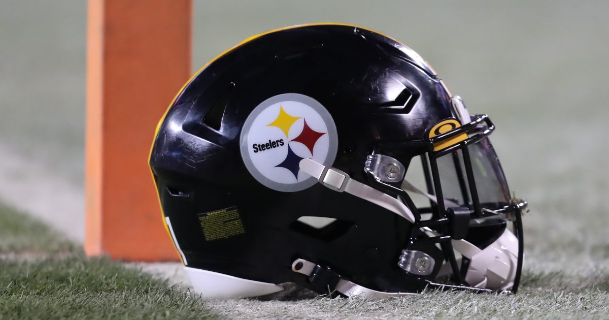 Pittsburgh Steelers: Mike Tomlin Makes Surprising Decision On