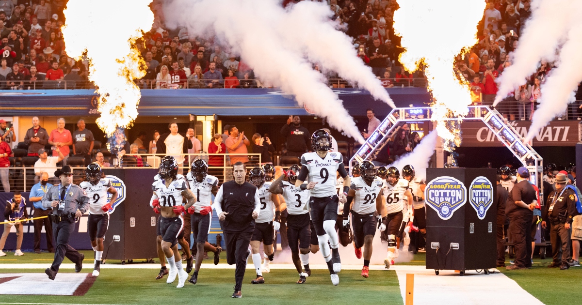 Bearcats one win away from possible berth in College Football Playoff