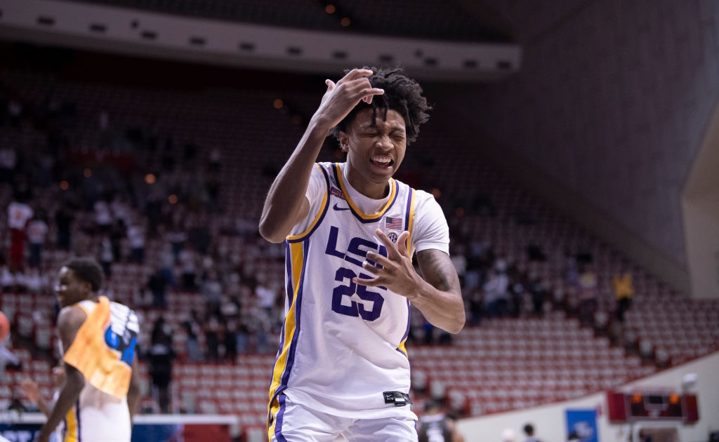 watchericgaineswithgamesealingblockafterclutchfreethrows