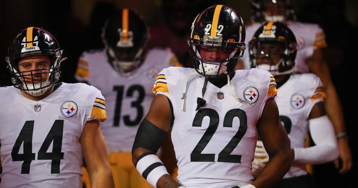 Najee Harris of the Pittsburgh Steelers looks on during the first News  Photo - Getty Images