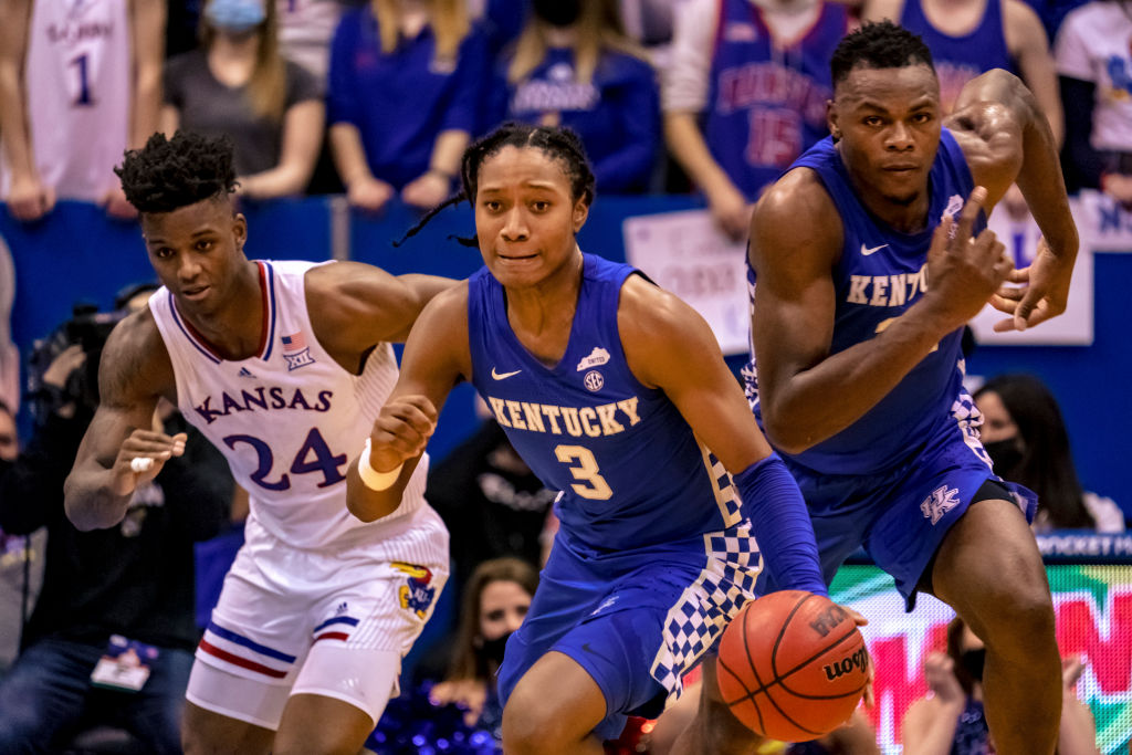 kentucky-is-college-basketballs-team-of-the-week-after-kansas-beatdown