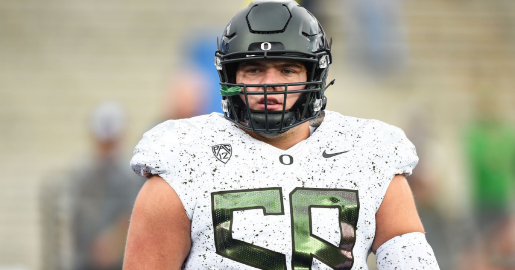 dan-lanning-provides-injury-updates-on-several-key-oregon-players-ahead-of-season-opener