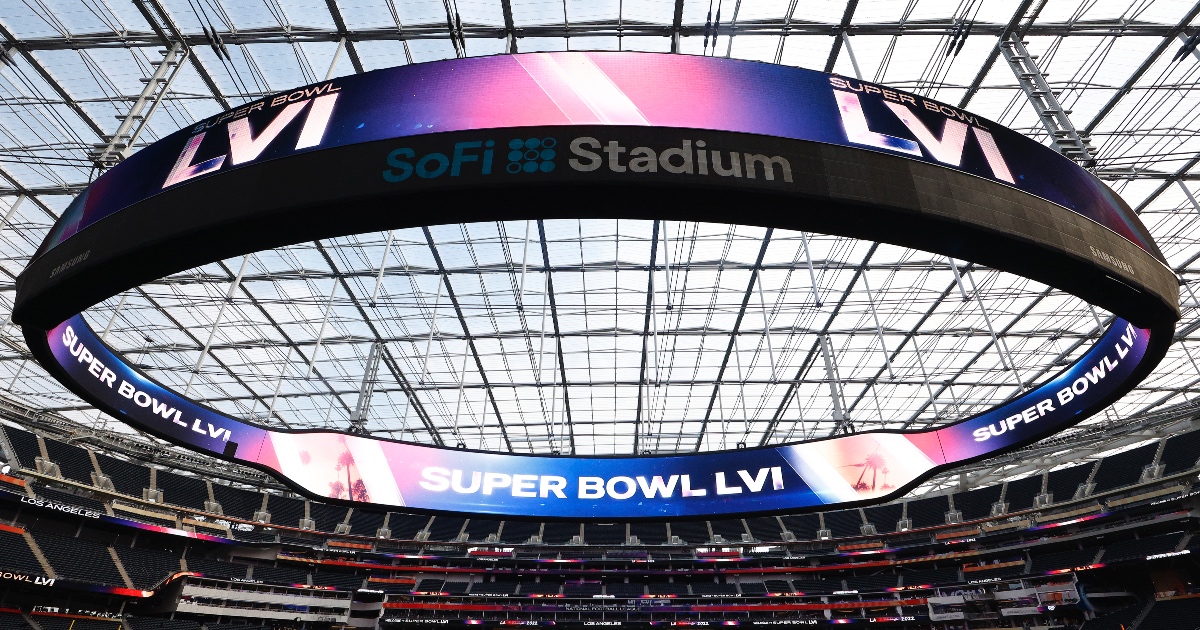 Rams fans get a look inside SoFi Stadium, with visions of Super Bowl LVI –  Orange County Register