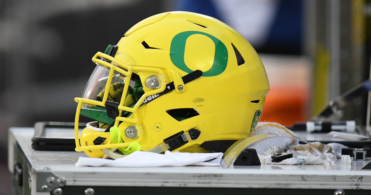 Former Oregon Ducks standout takes career to the CFL - On3