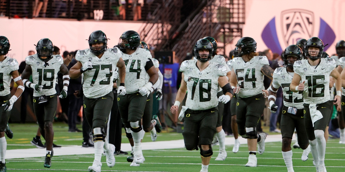 Dan Lanning applauds staff for uphill battle during recruiting