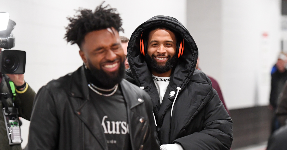 Jarvis Landry surprises Odell Beckham Jr. during Super Bowl media