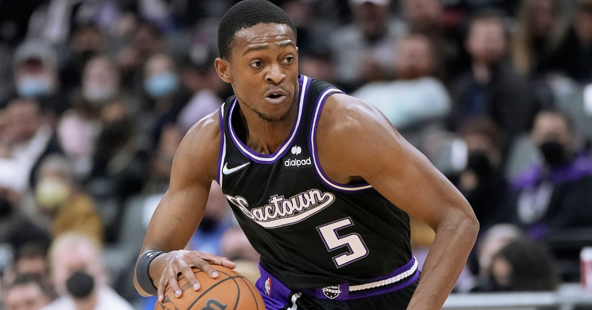 Donte DiVincenzo of the Sacramento Kings looks on during the game News  Photo - Getty Images