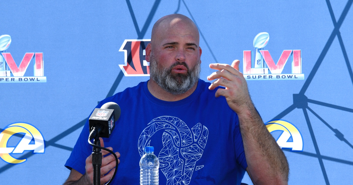 Big Whit: The impact of Walter Payton Man of The Year, Andrew Whitworth -  Greater Than The Game