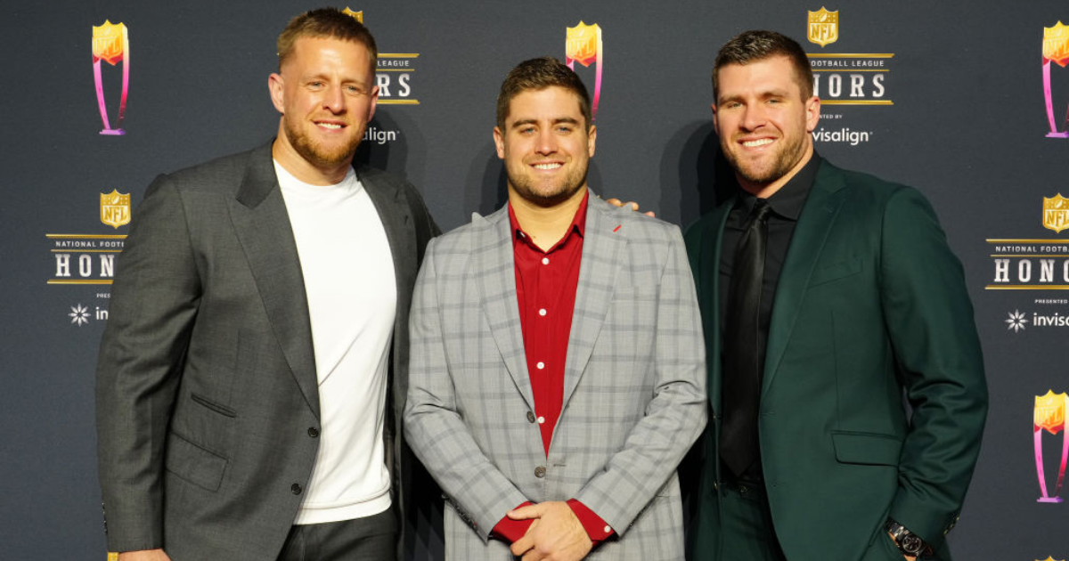 J.J. Watt was wearing an award, not a 'Mandalorian' patch - ABC13