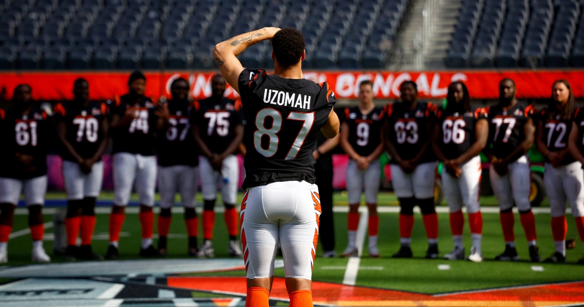 No Cincinnati Bengals kneel for national anthem; many players