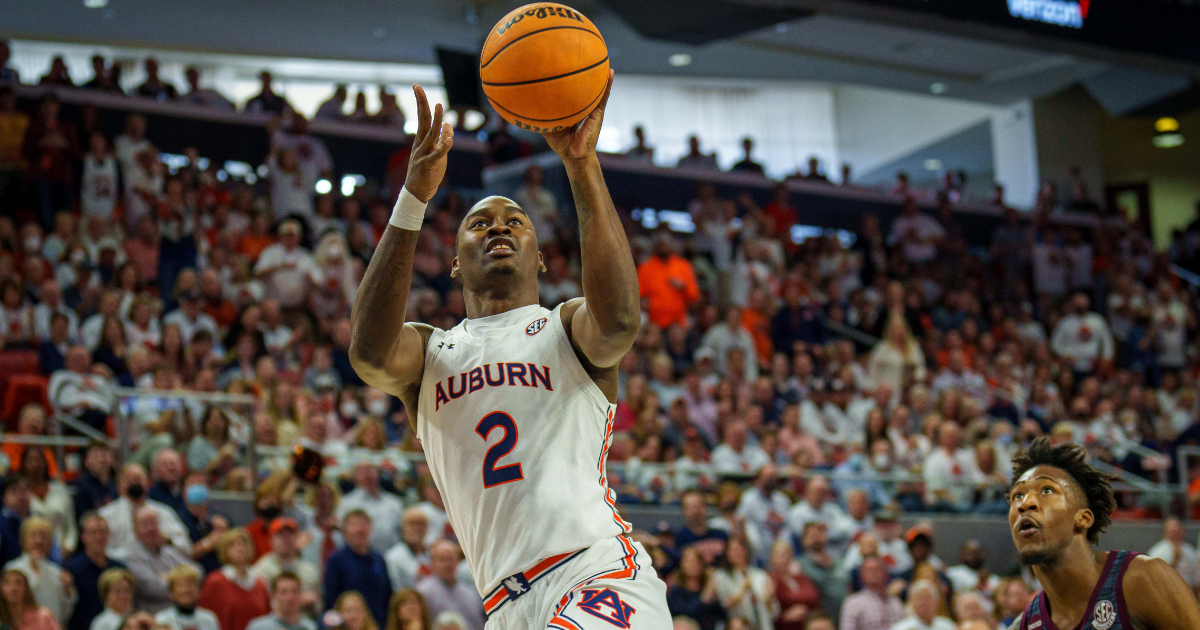 Auburn rises in preseason hoops rankings, more draft perspective