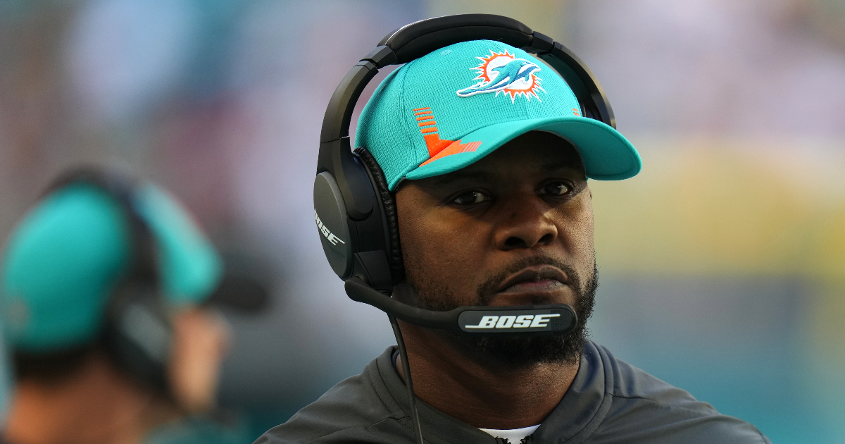 Steelers hire ex-Dolphins coach Flores as assistant