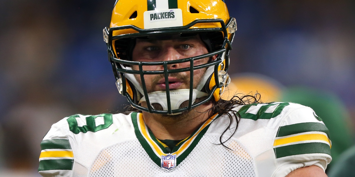 Aaron Rodgers gets a haircut before Packers' Week 1 game vs Vikings