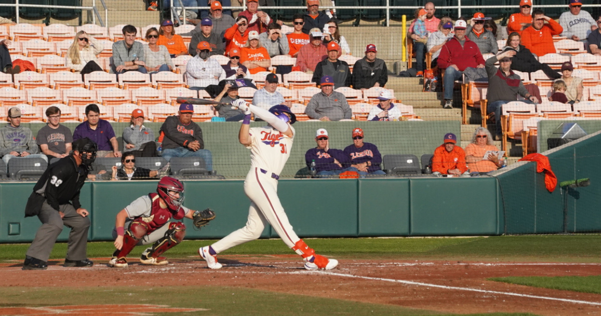 Clemson baseball: Tigers complete sweep of Hartford in dominant fashion