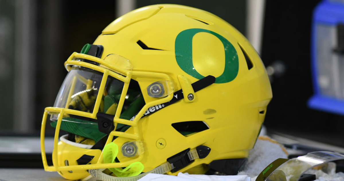 NFL team expected to hire Oregon staffer