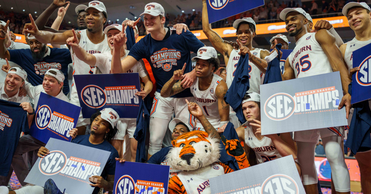 Winners, losers from final college basketball Saturday of regular season