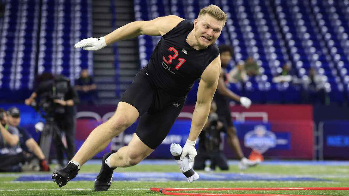 Aidan Hutchinson & David Ojabo have impressive NFL Combine performances -  Maize n Brew