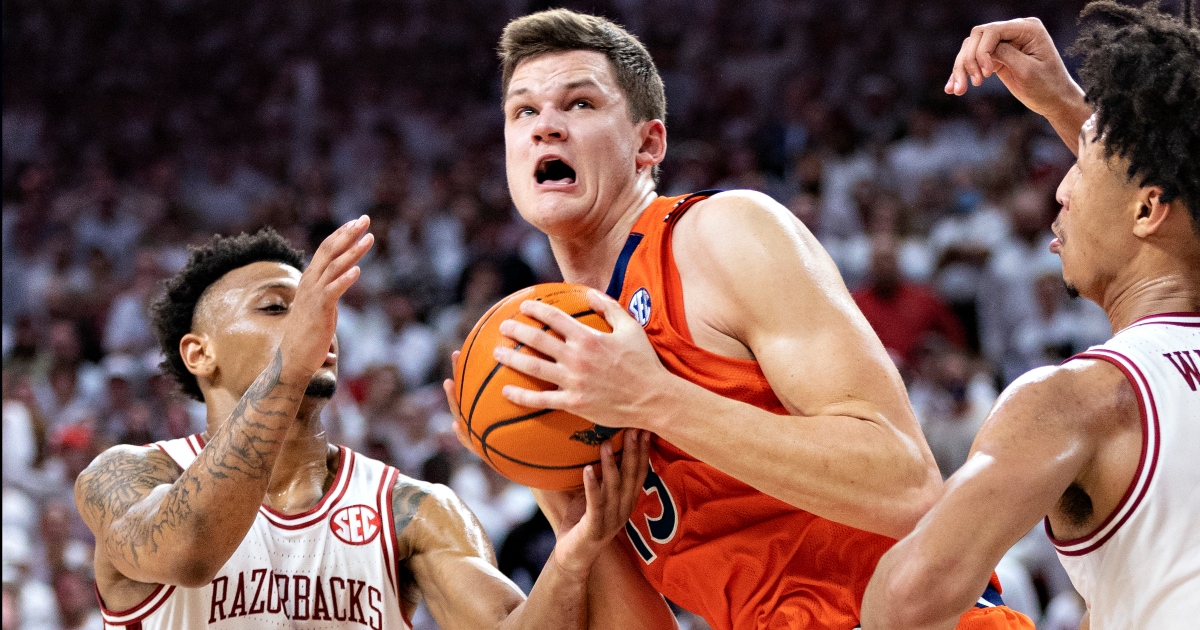 Bruce Pearl updates Walker Kessler's shoulder injury after Auburn's win